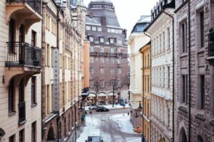 cropped-architecture-road-street-window-town-building-140130-pxhere-com.jpg